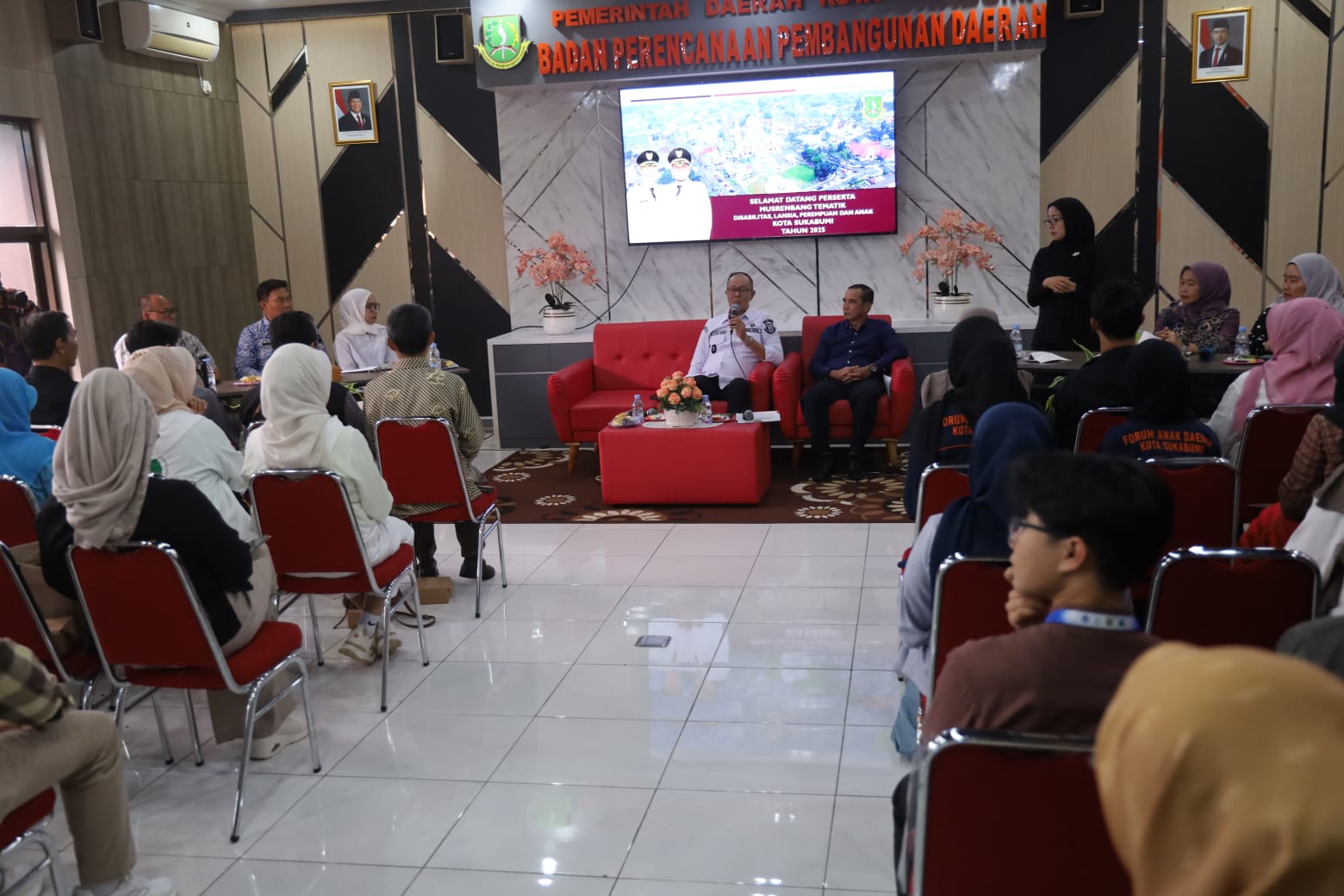 0d4c3cd4-79d3-4162-98dd-15c408be0951